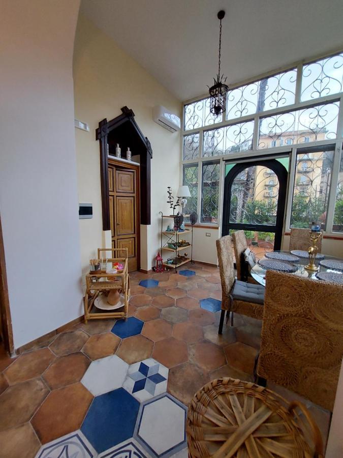 Dimora Storica "Le Stanze Di Dioniso" Villa Napoli Exterior foto